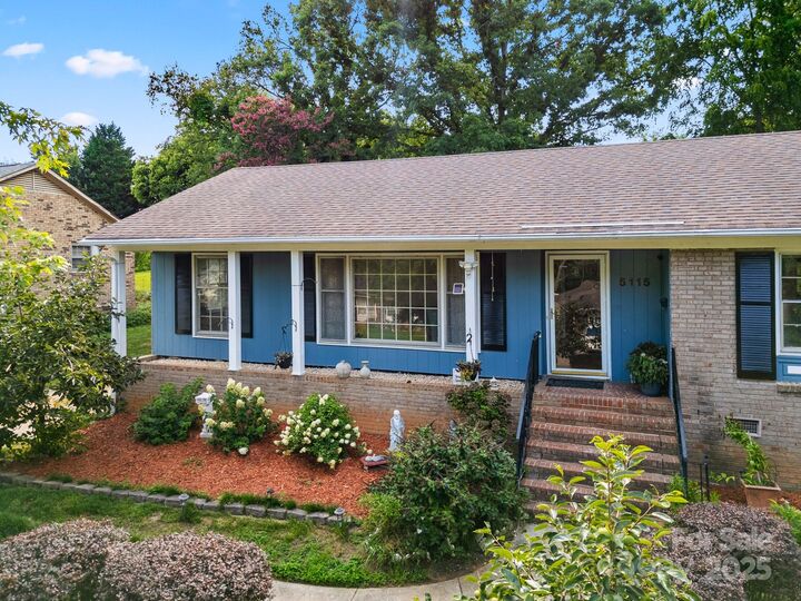 Property Photo: 5115 Carriage Drive Circle NC 28205