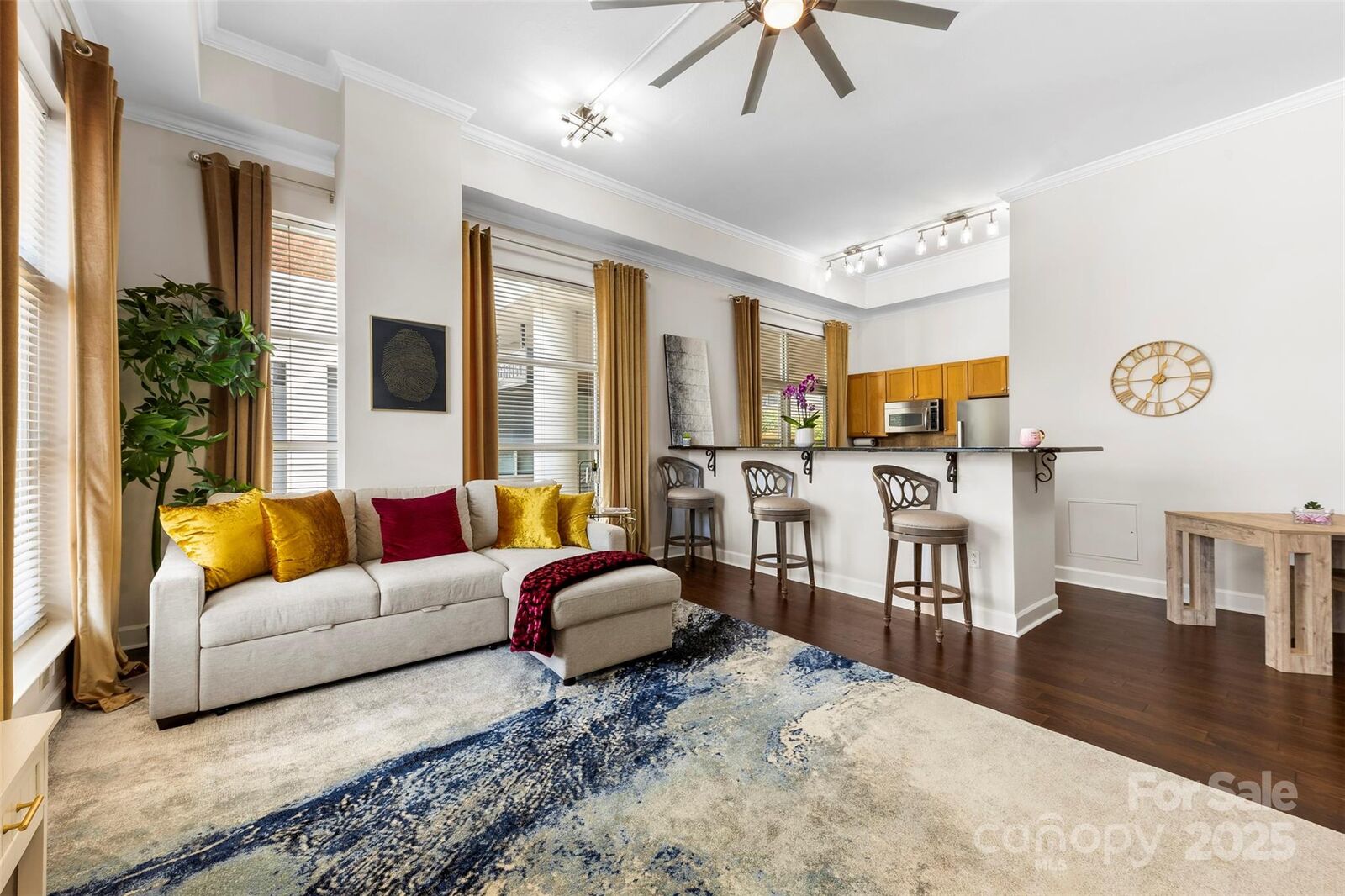 Property Photo:  1315 E Boulevard Boulevard 204  NC 28203 