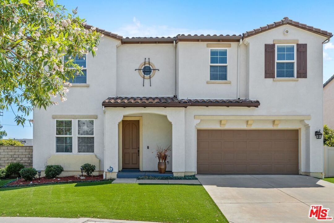 Property Photo: 9626 Hanna Ave CA 91311