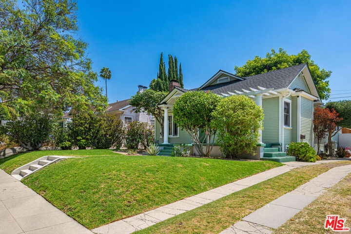 Property Photo:  1328 N Ogden Dr  CA 90046 