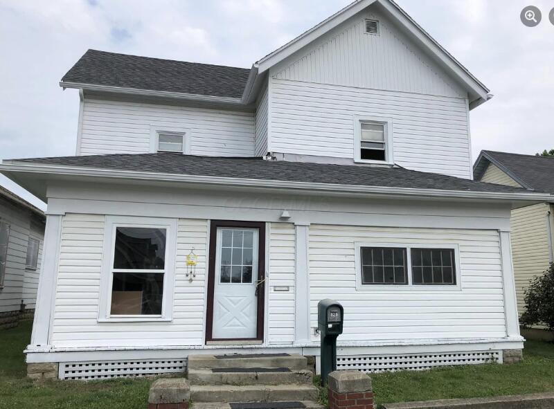 Property Photo: 828 E Market Street OH 43160