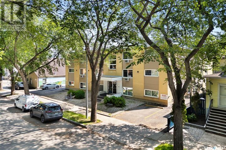 Photo de la propriété:  10 2121 Rae Street  SK S4T 2E8 