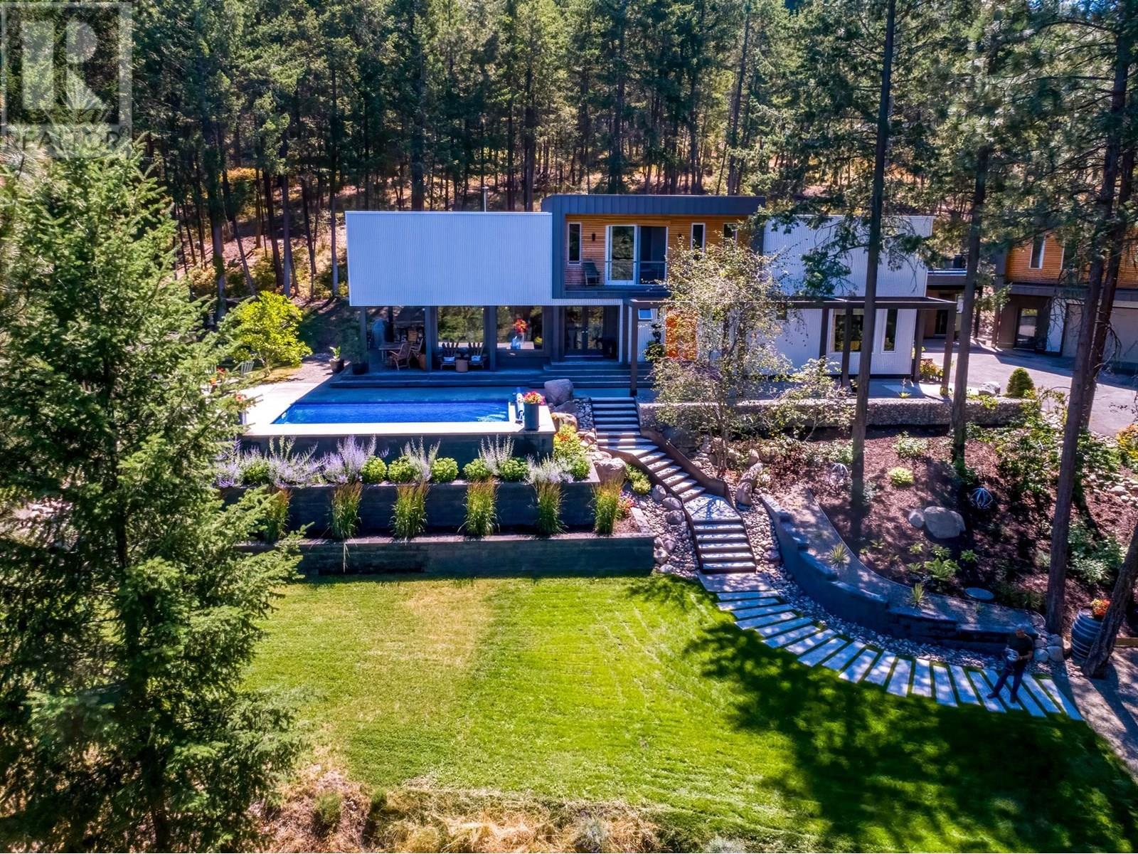 Photo de la propriété: 16355 Barkley Road BC V4V 1B4