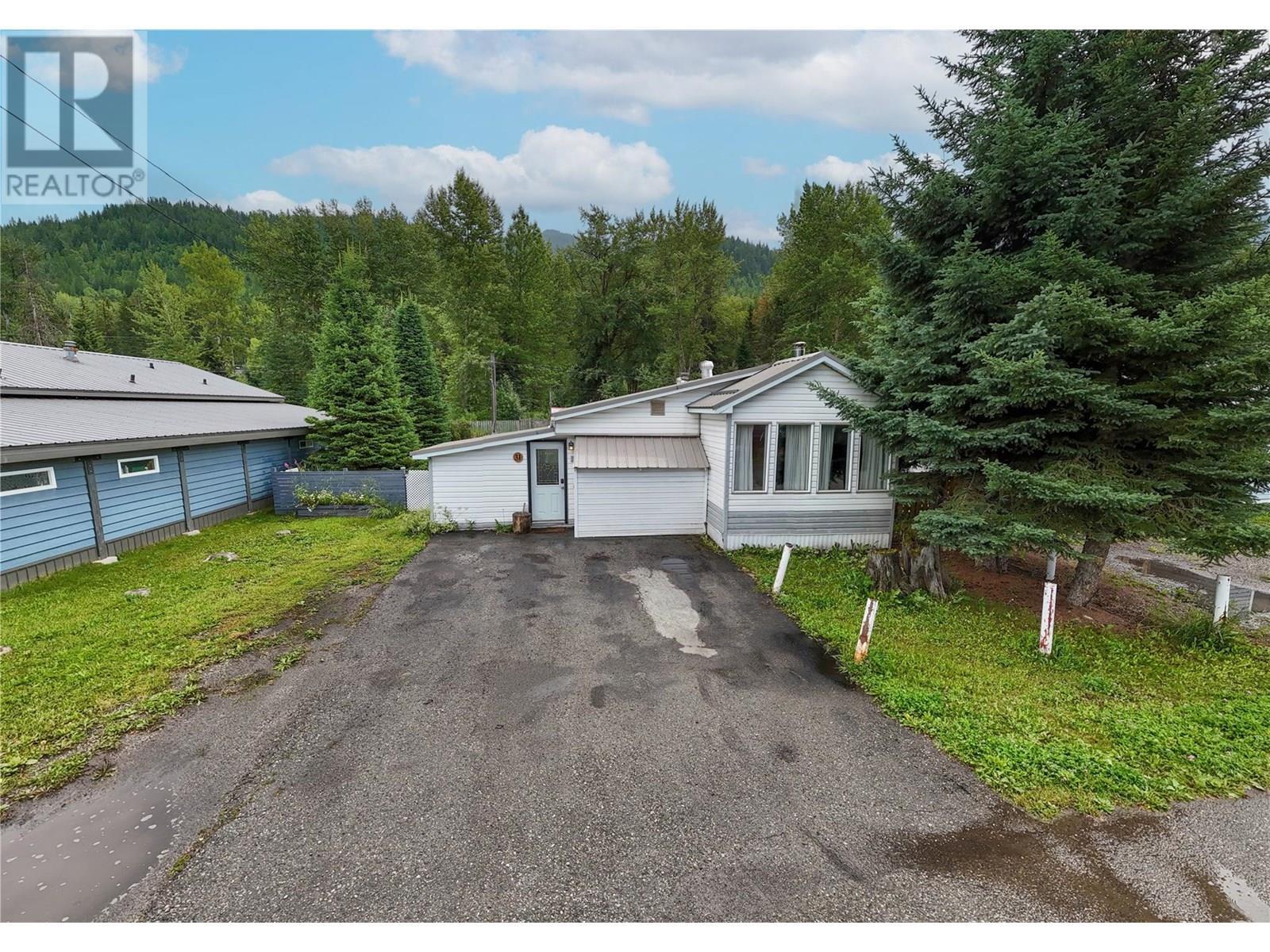 9773 Stephenson Road 31  Hosmer BC V0B 1M5 photo