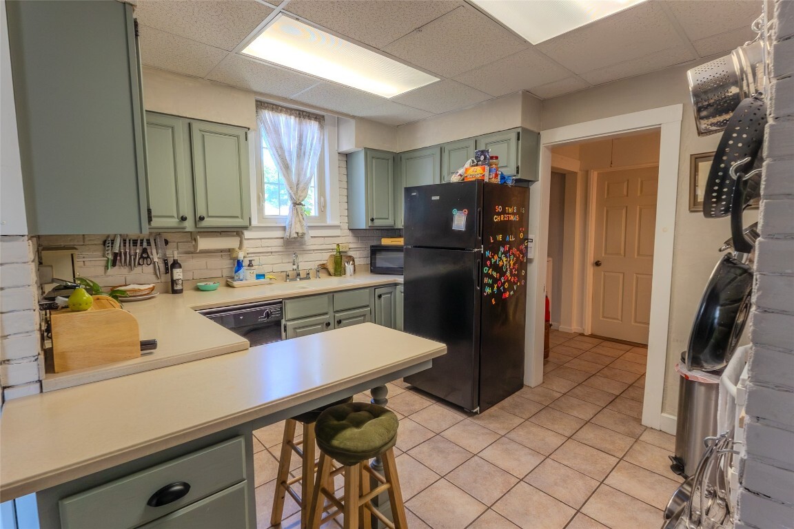 Property Photo: 733 Davenport Street PA 16335