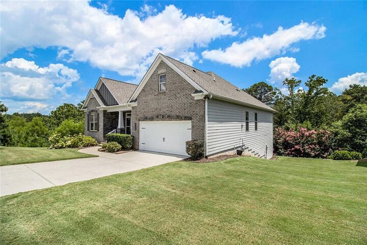 Property Photo:  5780 Stellata Circle Circle  GA 30028 