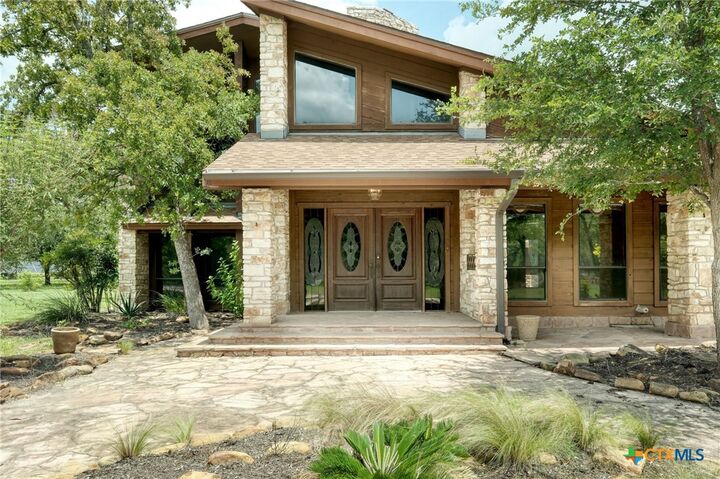 Property Photo:  700 Breakaway Road  TX 78613 