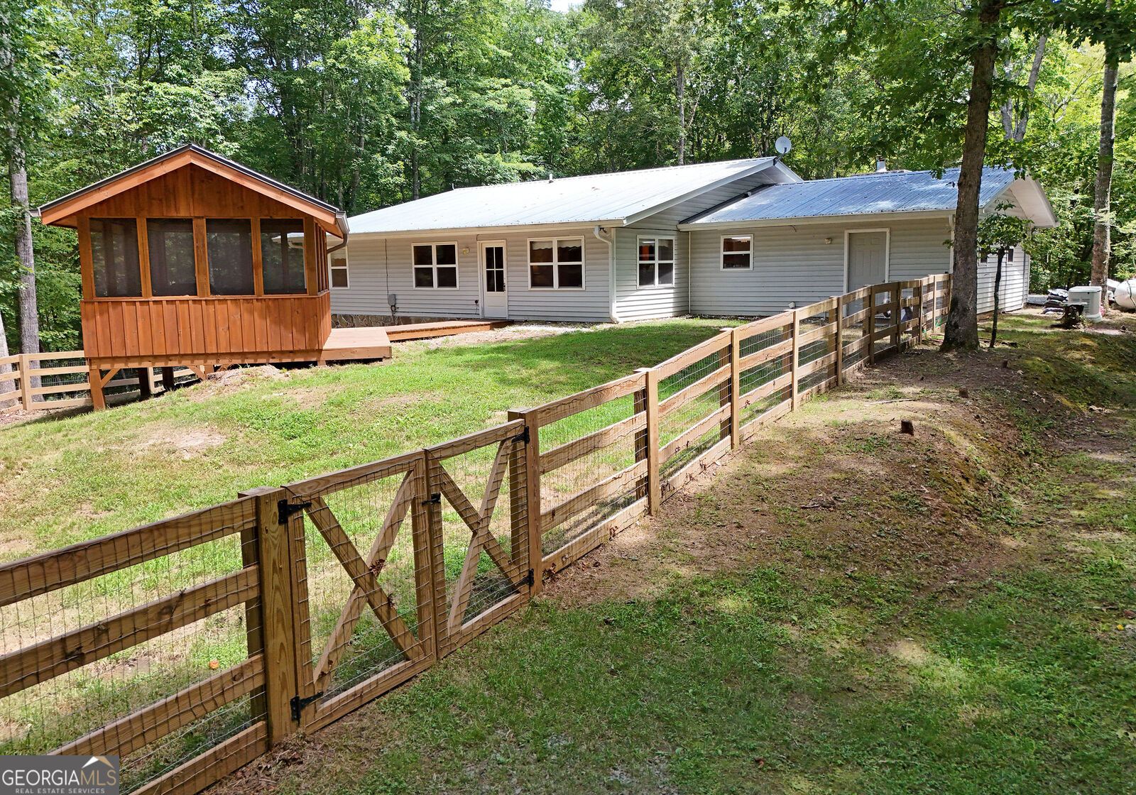 Property Photo:  280 Lucky Lane  GA 30559 