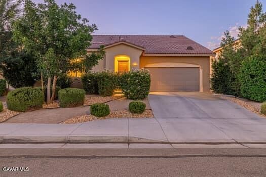 Property Photo:  4713 Vahan Court  CA 93536 
