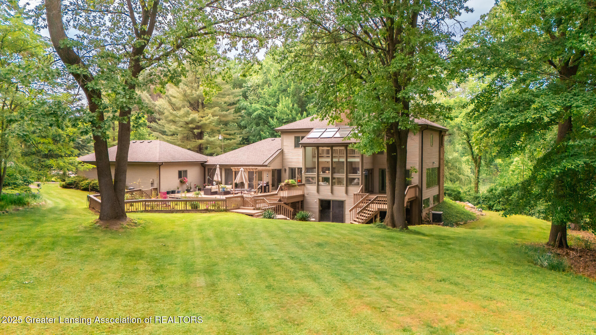 Property Photo: 1160 Fox Chase MI 48864