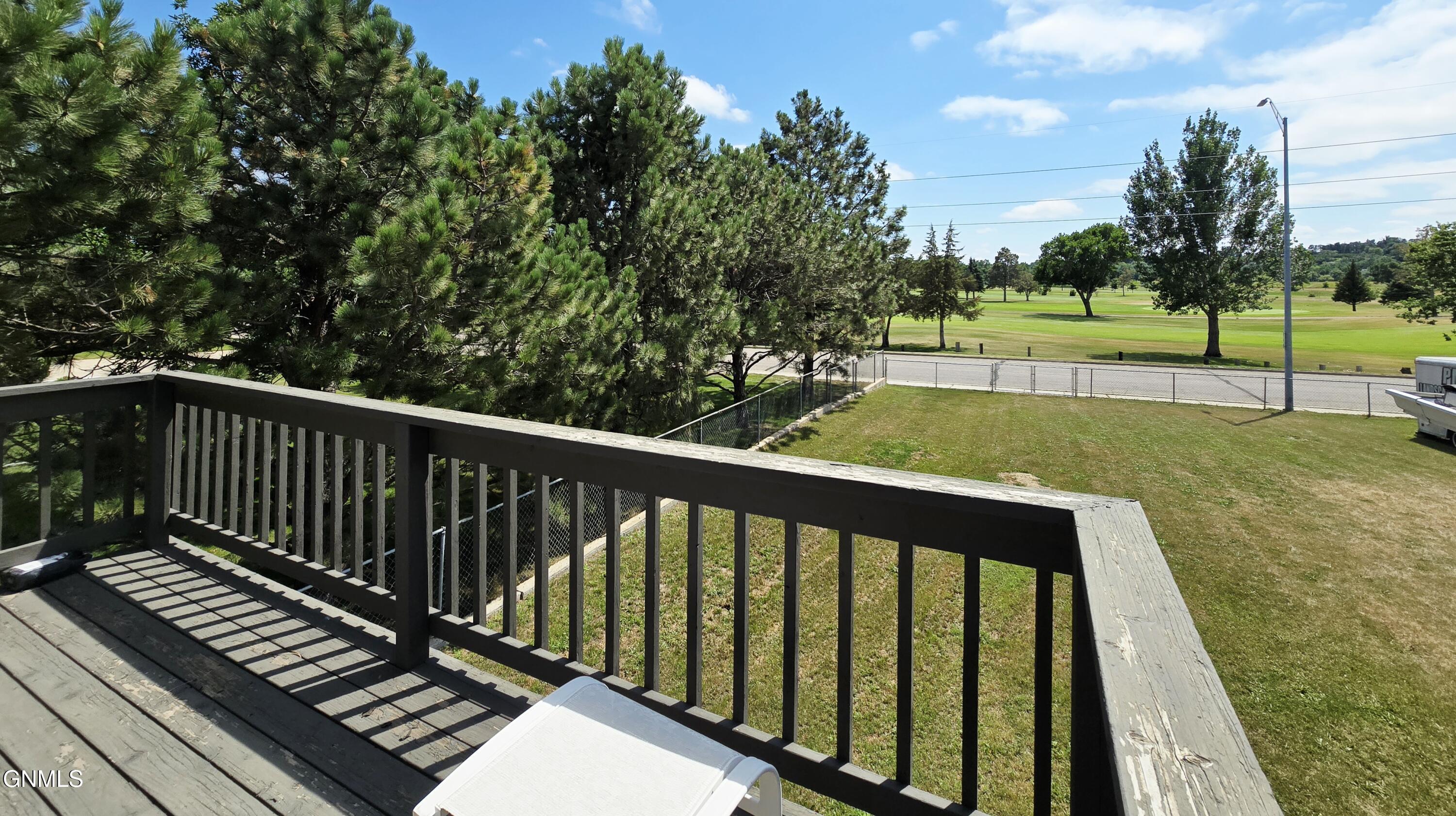 Property Photo: 1207 2nd Street SW ND 58554