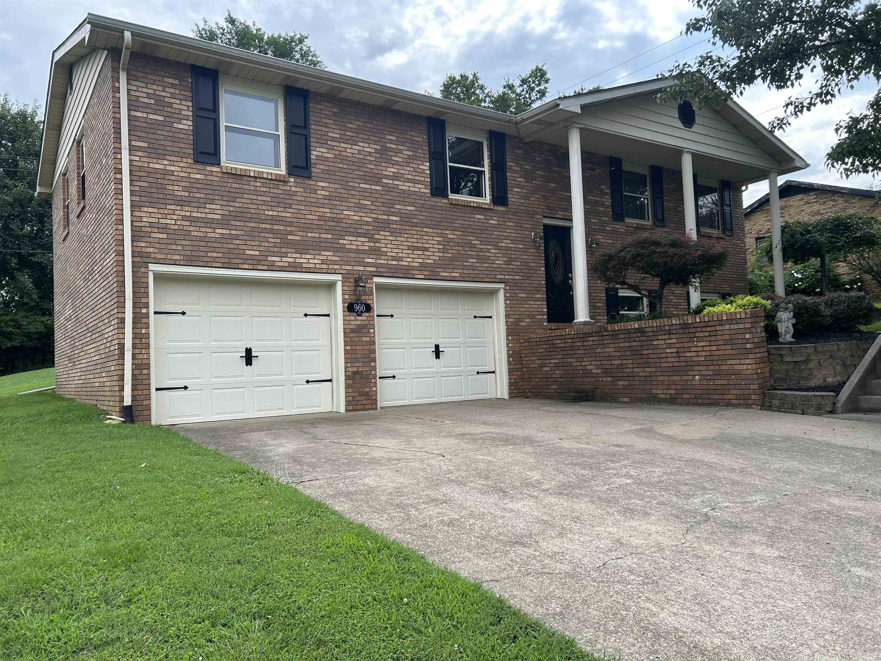Property Photo: 960 Osage Drive KY 42420