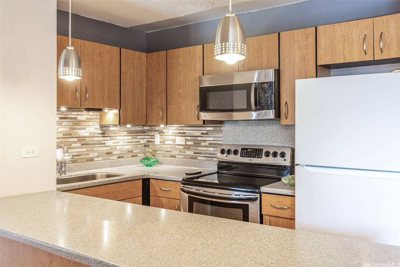 Property Photo: 1415 Punahou Street 502 HI 96822
