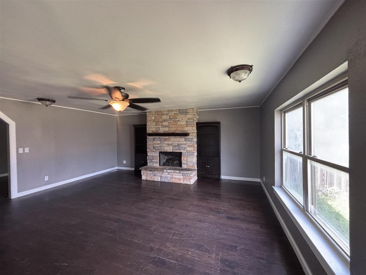 Property Photo: 203 N 4th St OK 73029