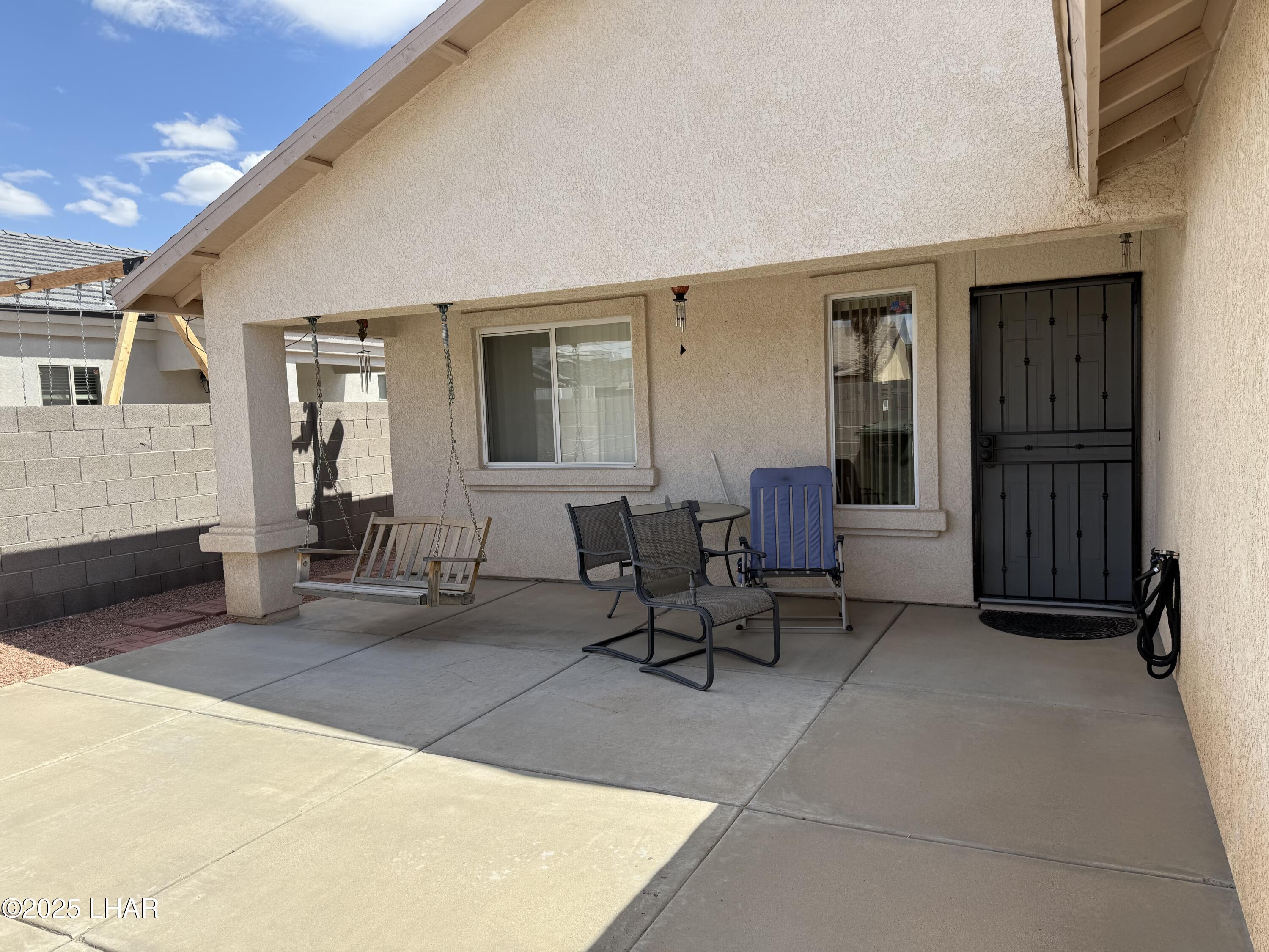 Property Photo: 2640 Chambers Ave AZ 86401