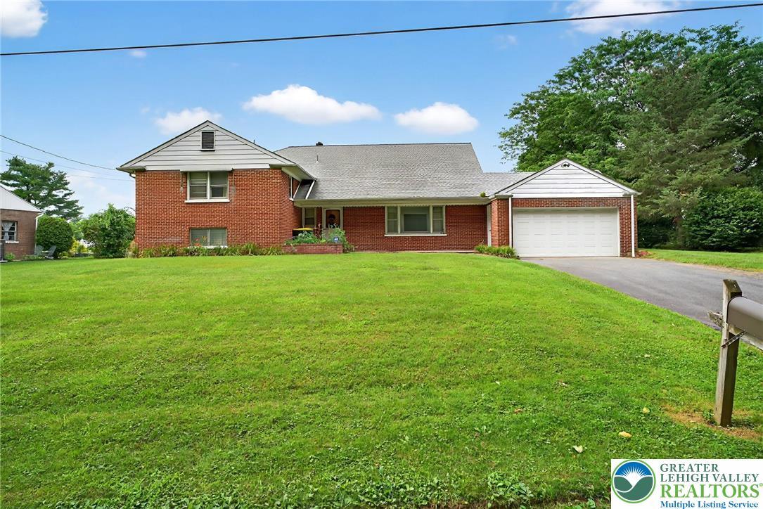 Property Photo: 2830 Christian Springs Road PA 18064