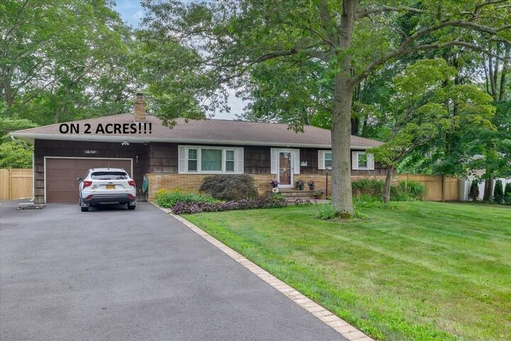 58 Middle Island Avenue  Medford NY 11763 photo