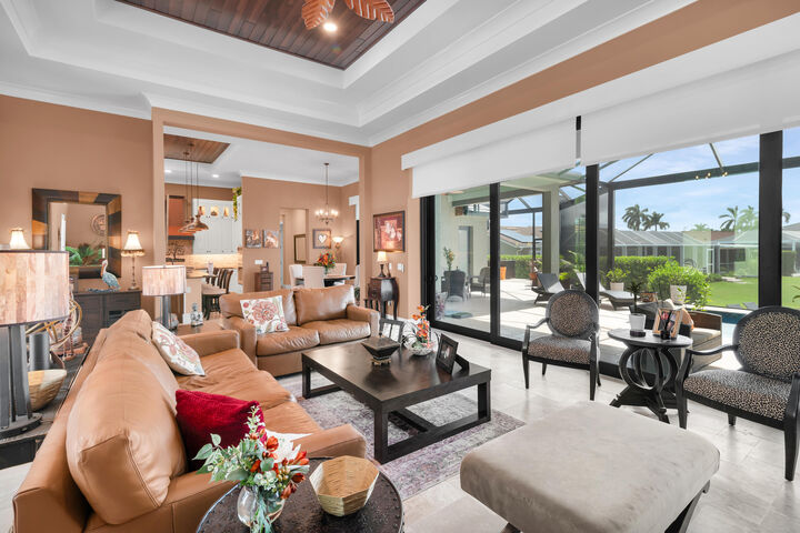 Property Photo:  1517 Buccaneer Court  FL 34145 