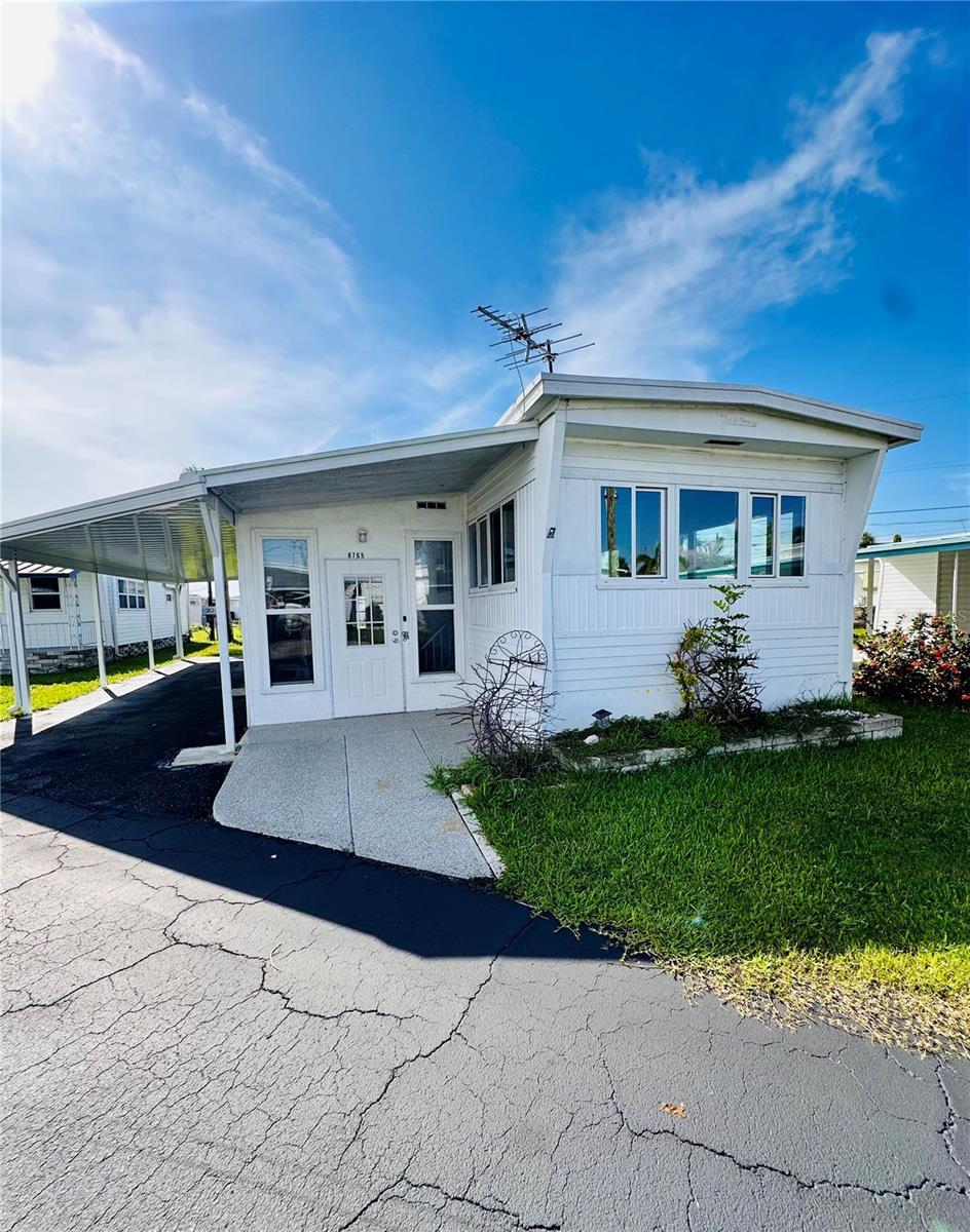 Property Photo: 8765 43rd Avenue N 162 FL 33709