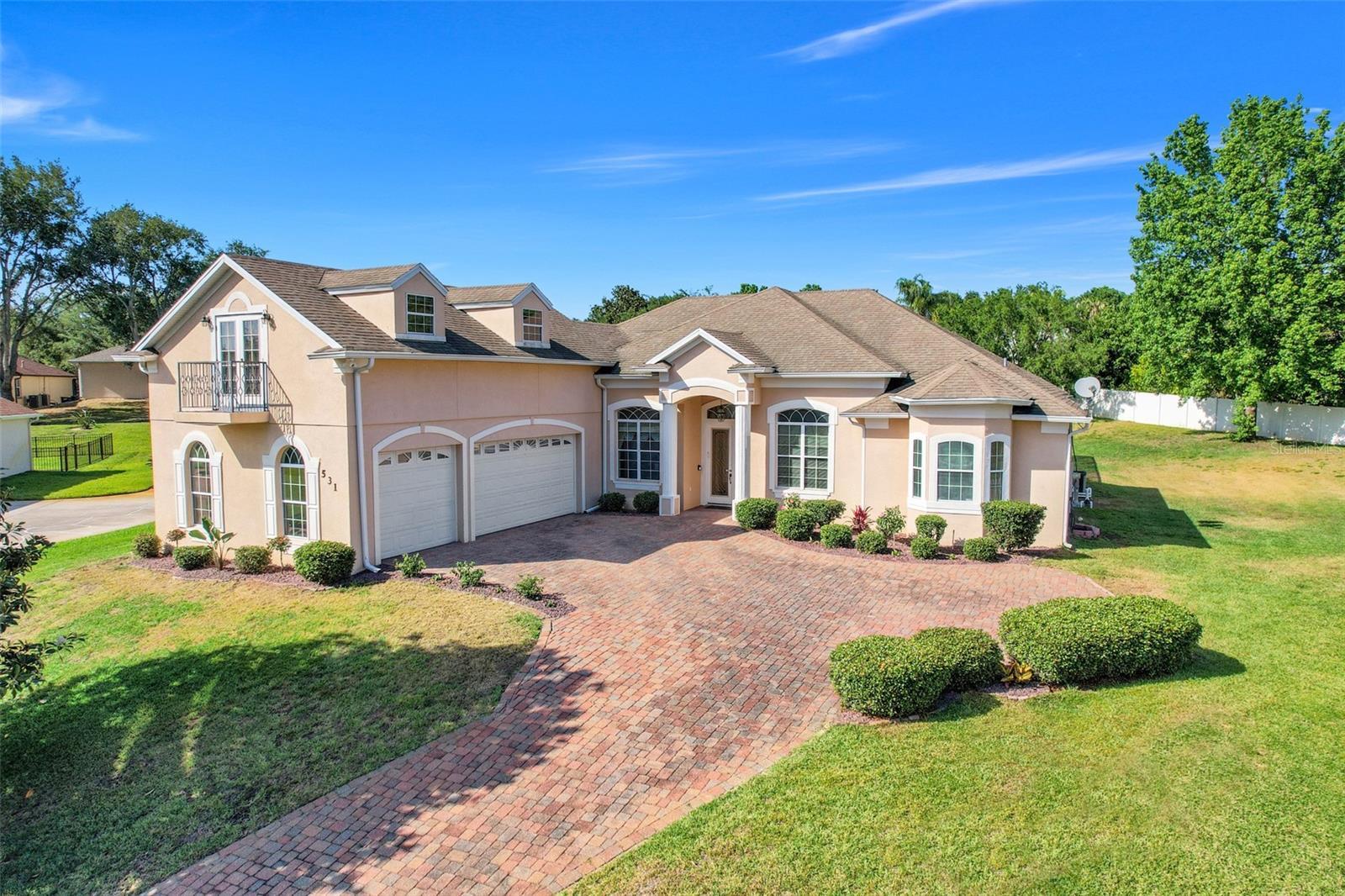 Property Photo: 531 Brookwood Court FL 34715