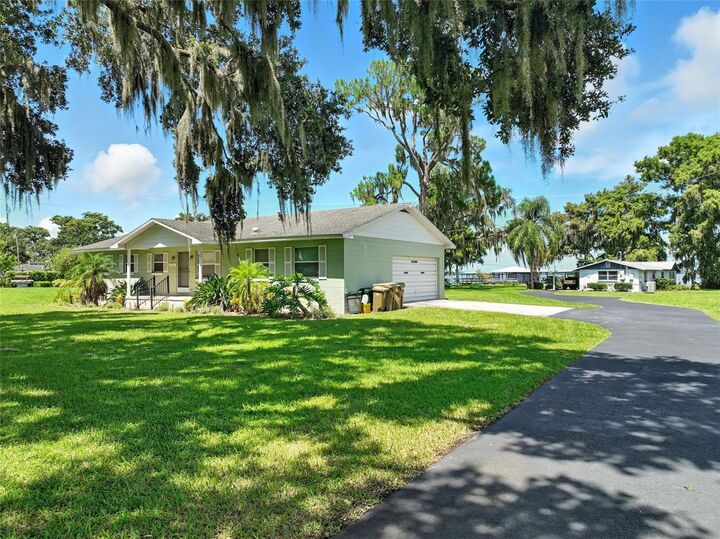 Property Photo:  32721 Lake Eustis Drive  FL 32778 