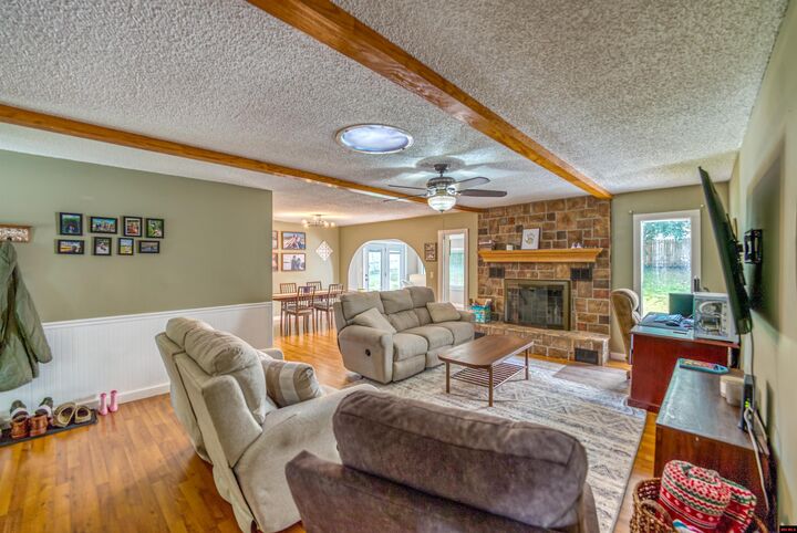 Property Photo:  106 Parkview Circle  AR 72653 