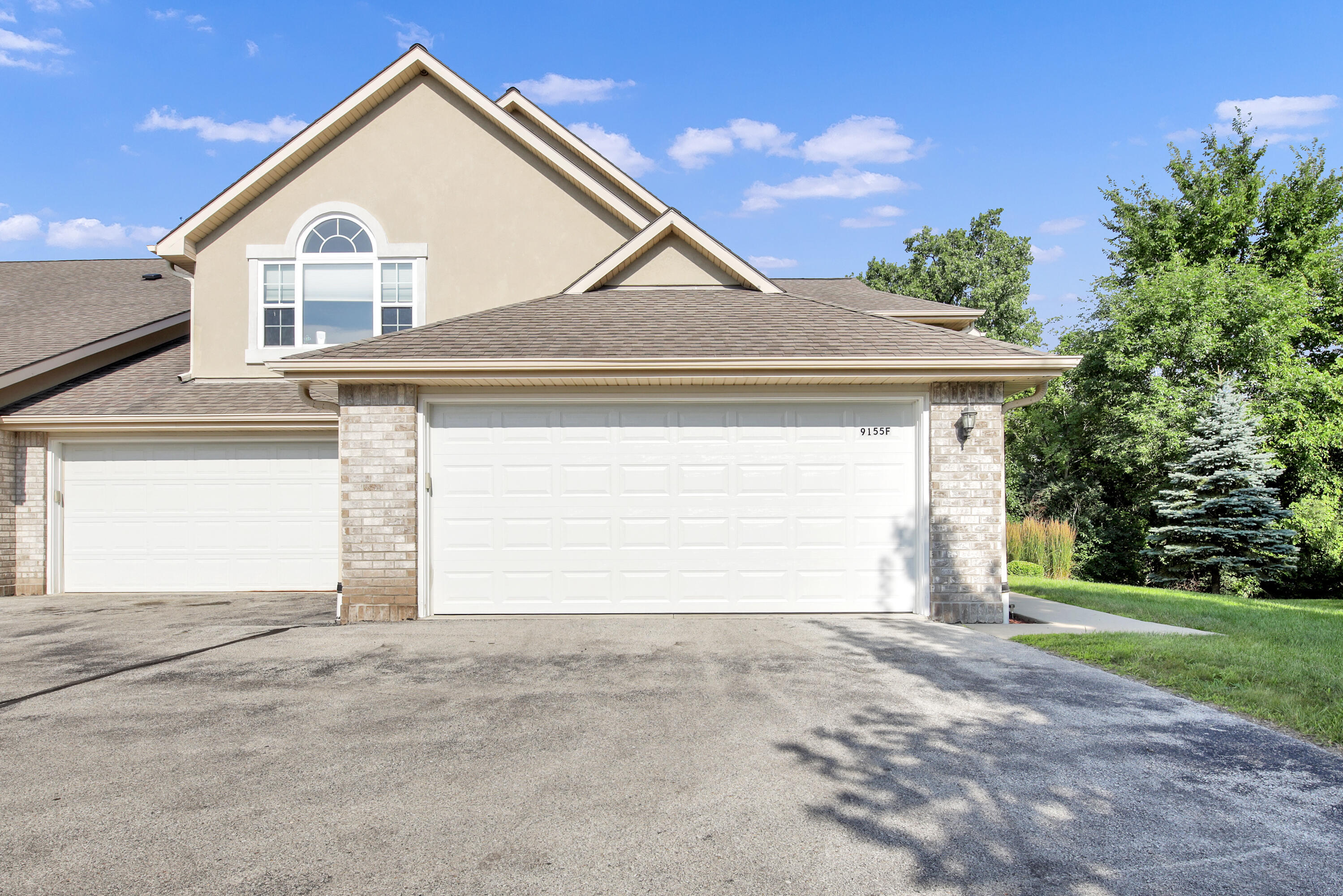 Property Photo:  9155 W Elm Ct F  WI 53132 