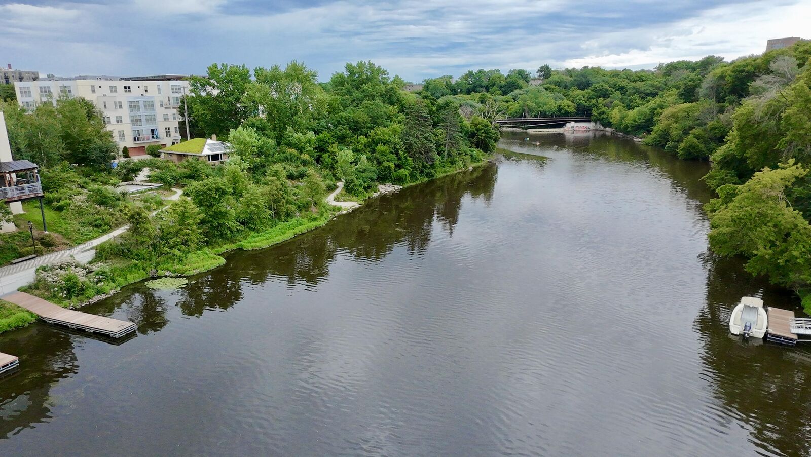 Property Photo: 2121 N Riverboat Rd WI 53212