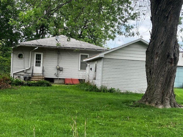 Property Photo: 802 McArthur Road IL 61301