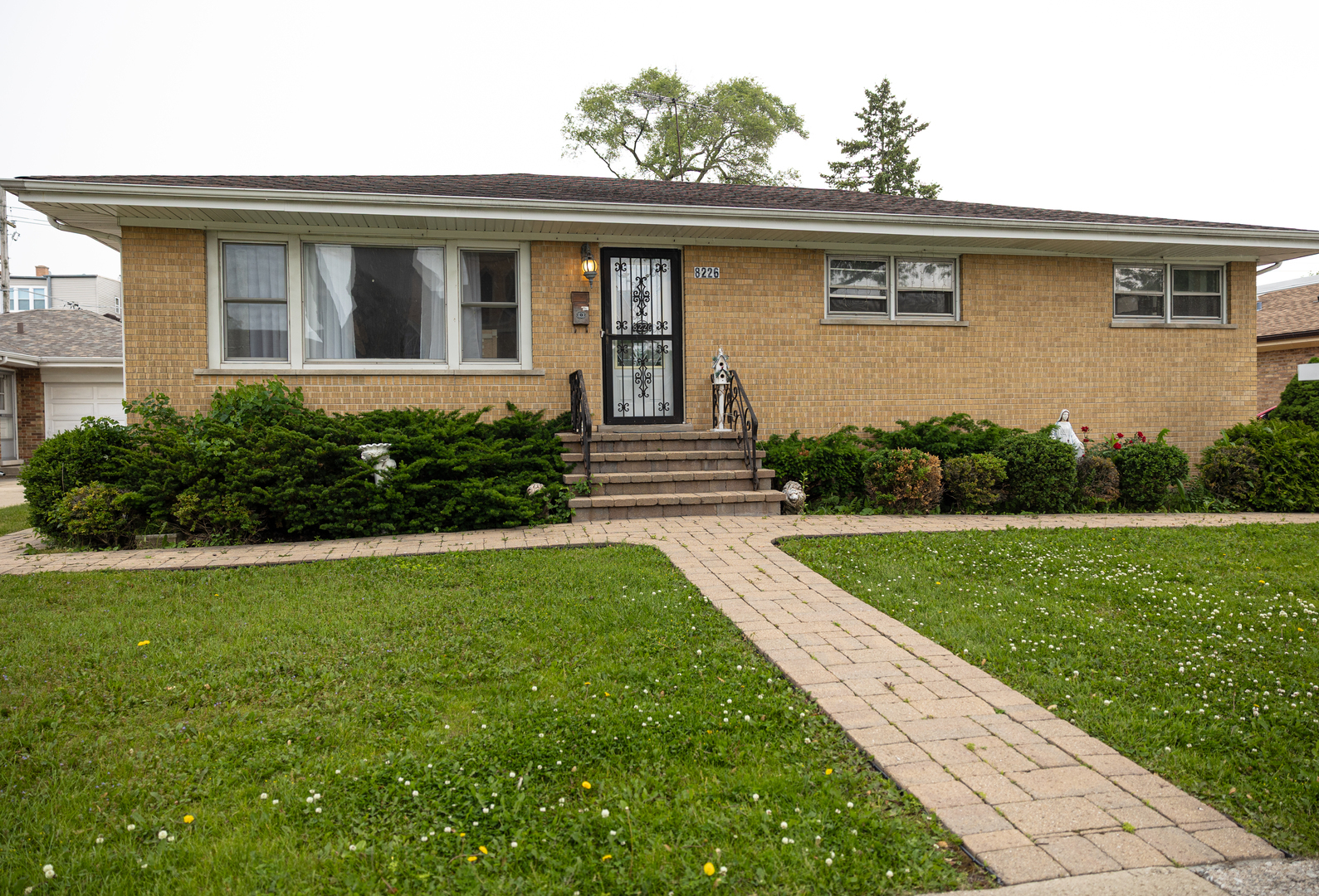 Property Photo: 8226 Kenton Avenue IL 60076