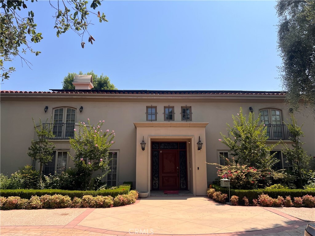 Property Photo: 2280 S Oak Knoll Avenue CA 91108
