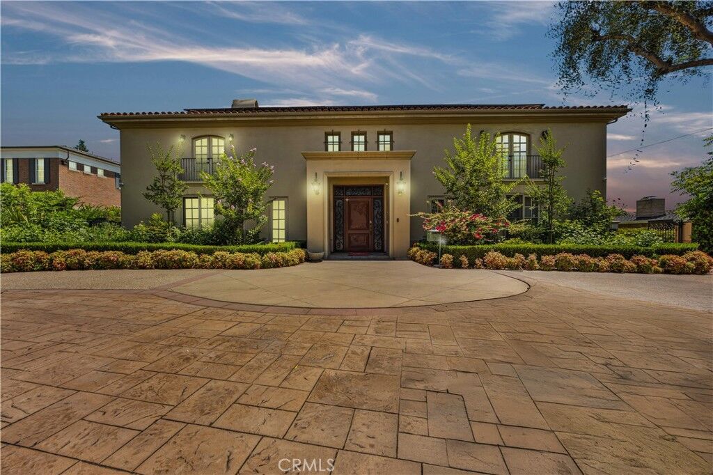 Property Photo:  2280 S Oak Knoll Avenue  CA 91108