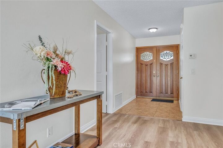 Property Photo:  733 Redlen Avenue  CA 90601 