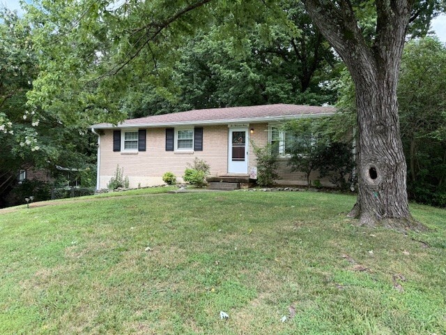 Property Photo: 5003 Meta Dr TN 37211