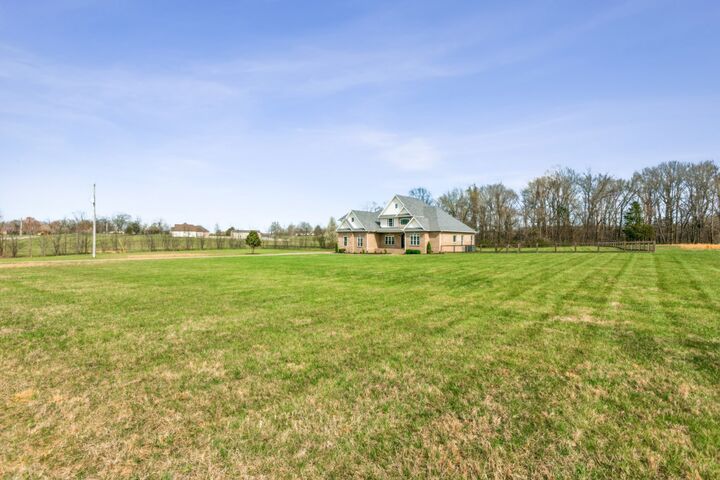 Property Photo: 3725 Glen Raven Rd TN 37032