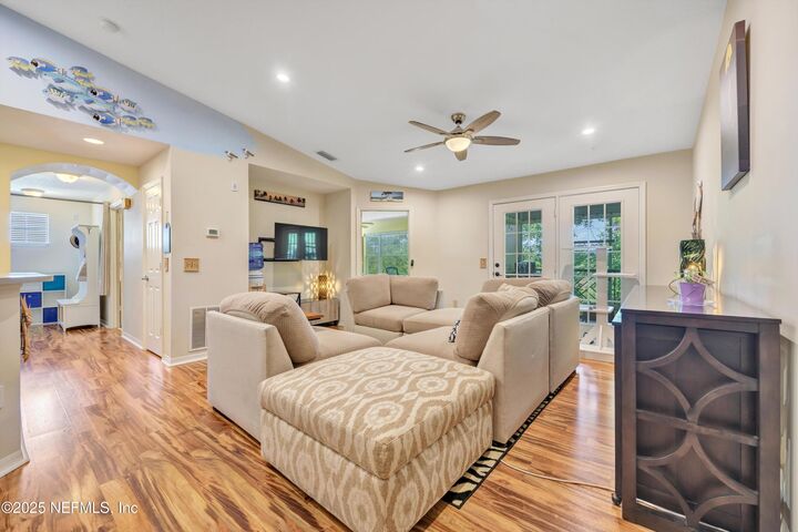 Property Photo: 17203 Harbour Vista Circle FL 32080