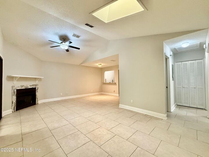 Property Photo: 3801 Crown Point Road 1074 FL 32257