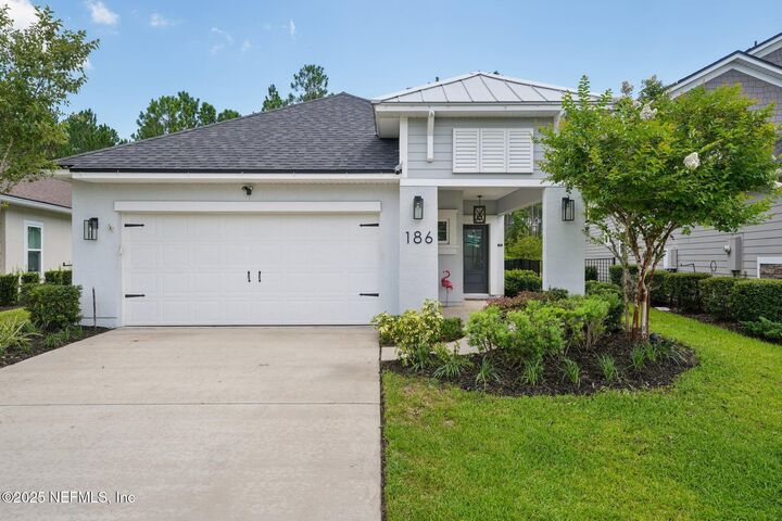 Property Photo: 186 Concave Lane FL 32095