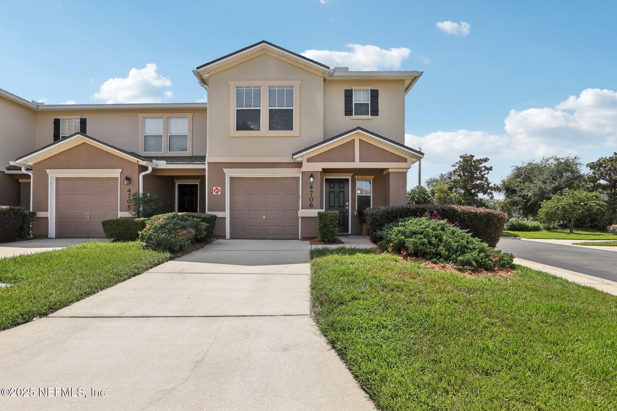 Property Photo: 1500 Calming Water Drive 4706 FL 32003