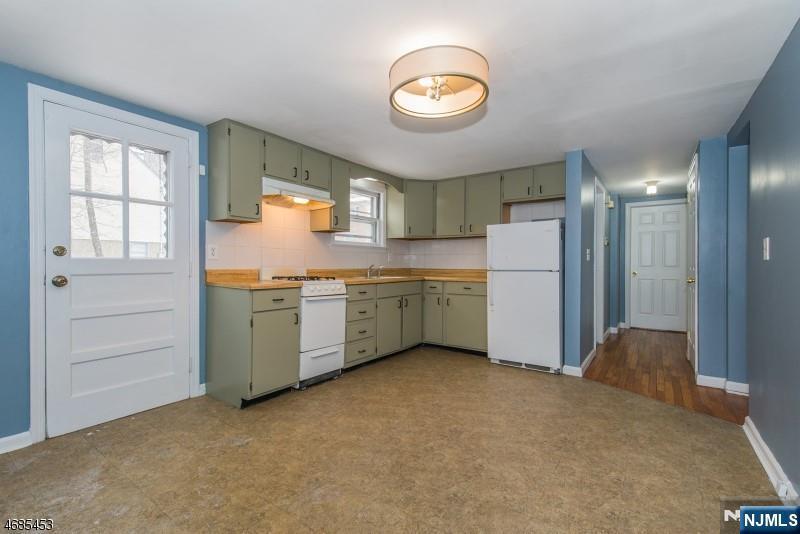 Property Photo:  42 Prospect Street  NJ 07506 