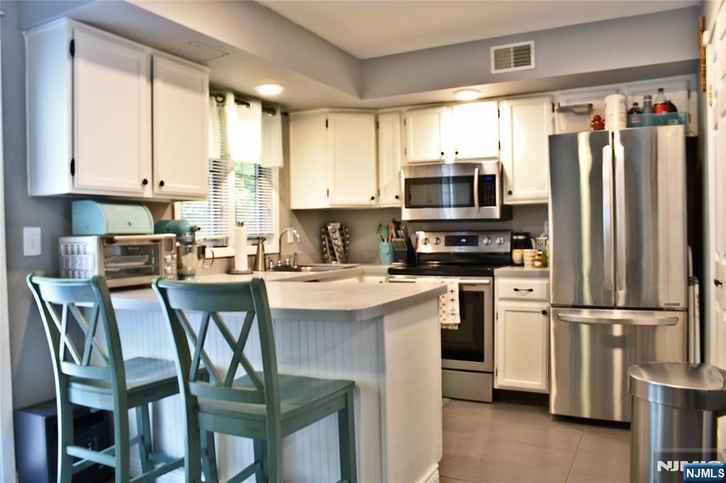Property Photo: 415 Iroquois Court 415 NJ 07848