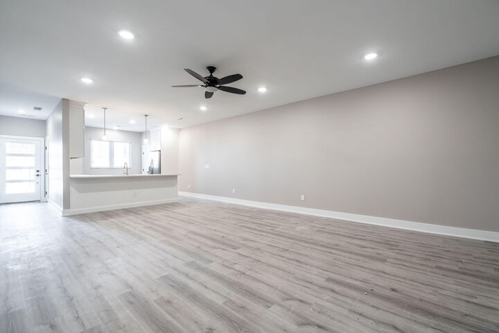 Property Photo:  100 W 14th Street  KY 41071 
