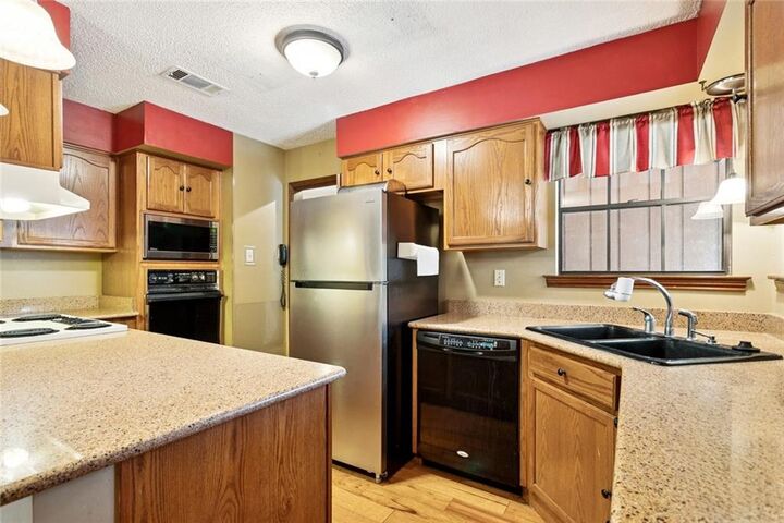 Property Photo:  100 Oakwood Drive  LA 70448 
