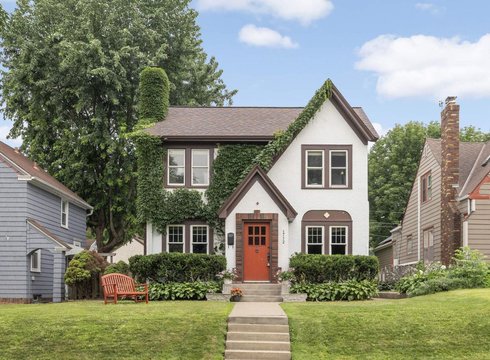 Property Photo: 1712 Scheffer Avenue MN 55116