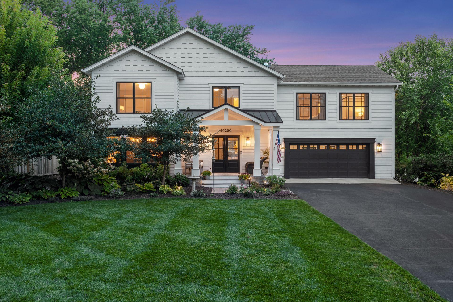 Property Photo:  10200 Lakeview Drive W  MN 55305 