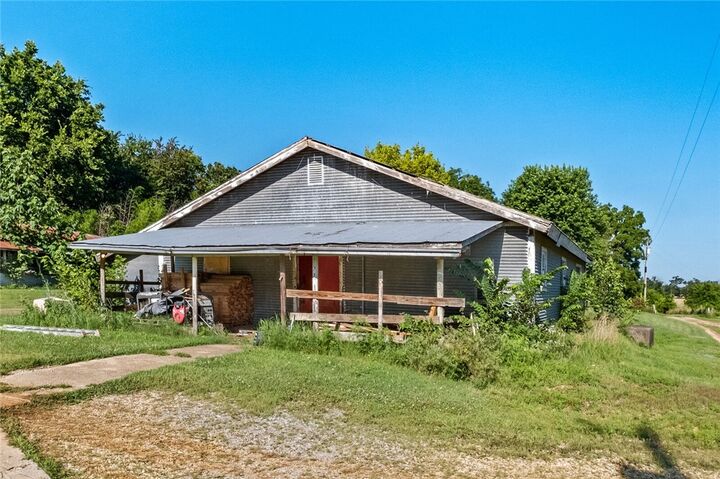 Property Photo: 10768 Elms Road AR 72769