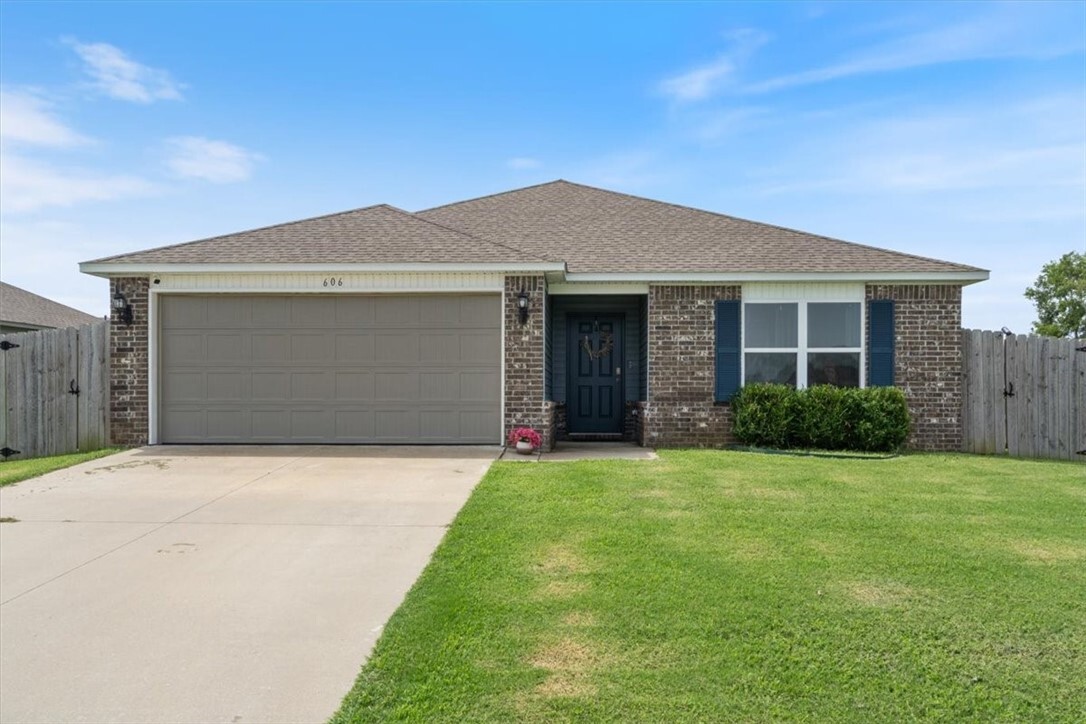 606 W Fitchberg Street  Siloam Springs AR 72761 photo
