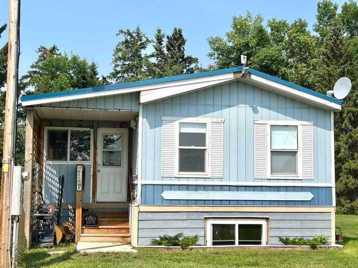 Property Photo: 163078 Twp Rd 232 AB T0J 1M0