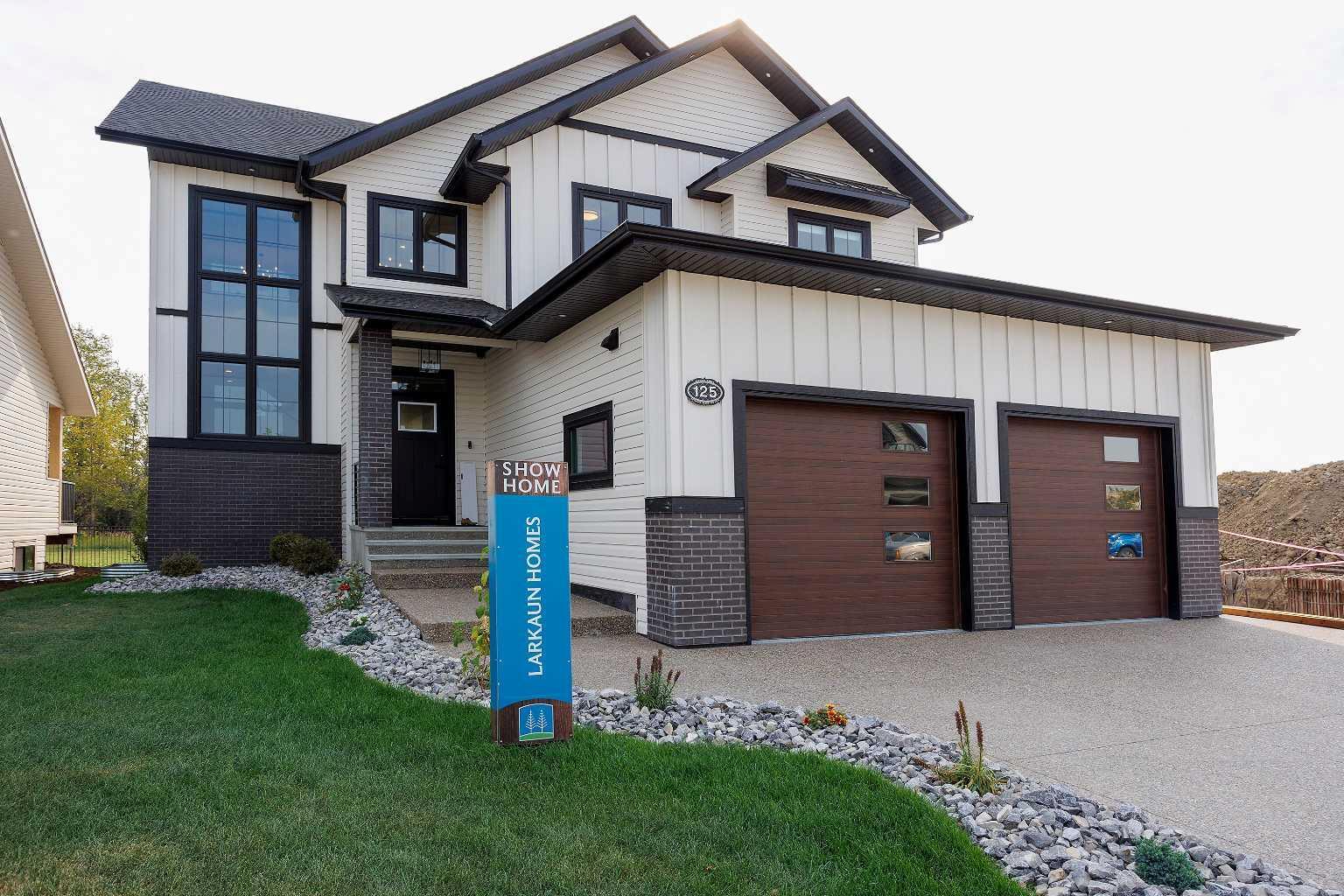 125 Emerald Drive  Red Deer AB T4P 3G7 photo