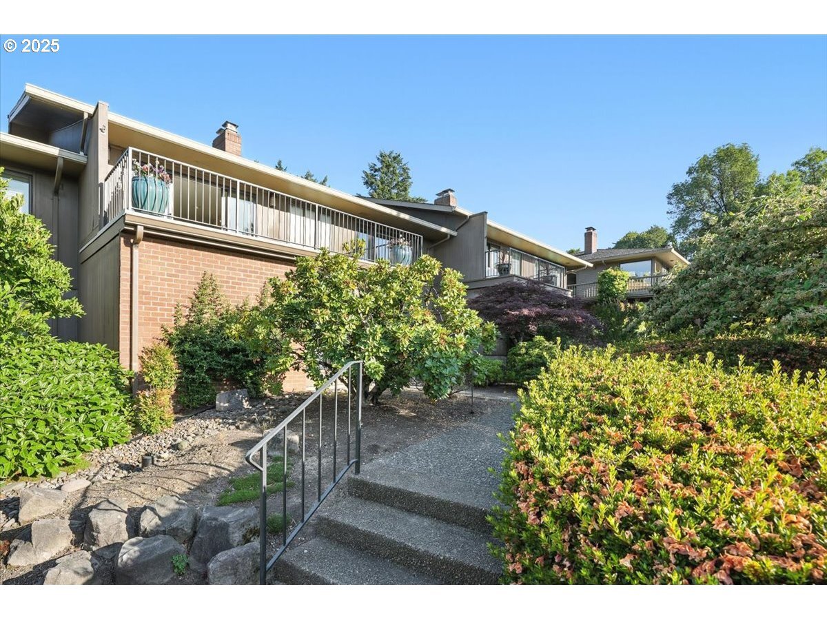 46 Condolea Ct  Lake Oswego OR 97035 photo